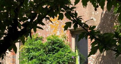 Maison l'or du temps - gîte Les Glycines
