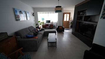 Smart TV, foosball, table tennis, books