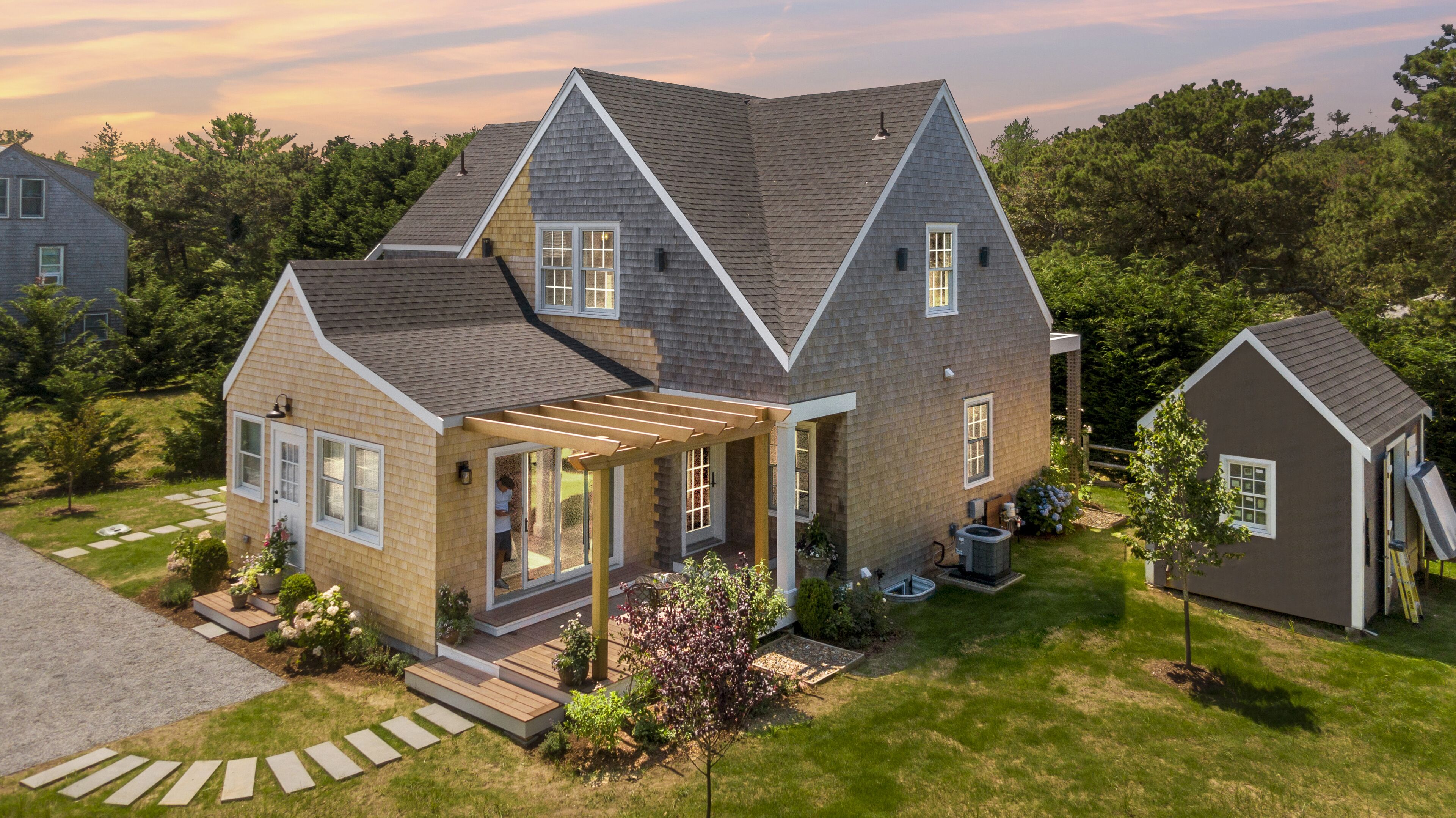 Stylish and Bright Five bedroom home