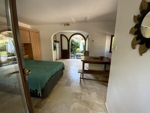 2 habitaciones, cuna de viaje y wifi gratis 