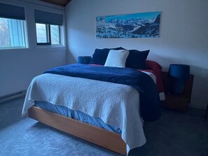4 bedrooms, free WiFi, bed sheets