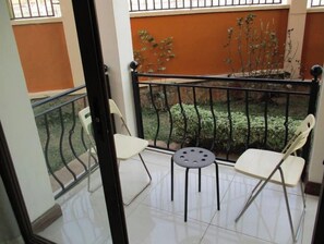 Property grounds - Highlands Apartments 3 BR Suite 009 (Kigali)