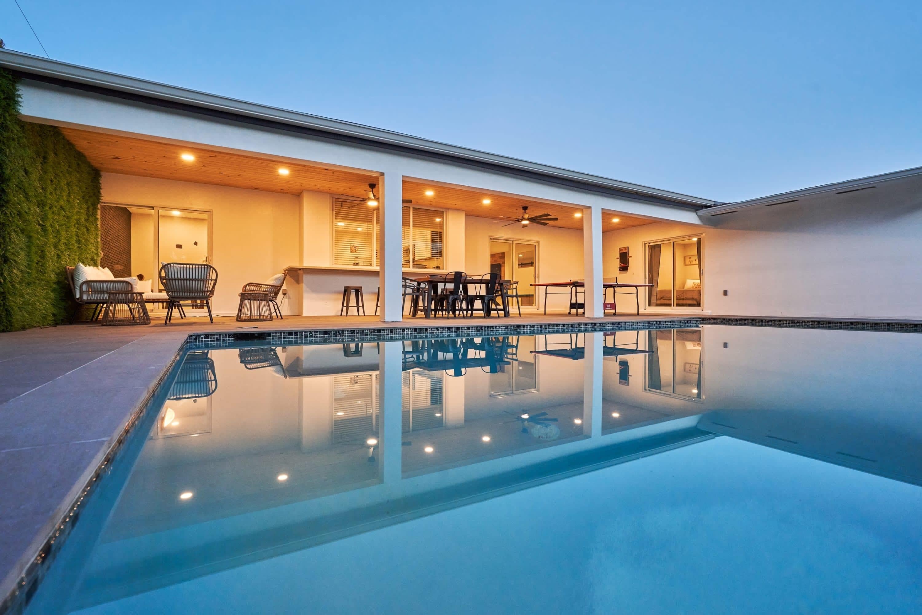 Outdoor pool, a heated pool