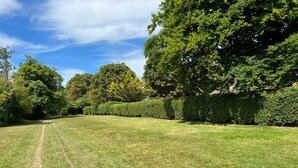 Point of interest - Riverside Walks by Stay Focused SA (Maidenhead)