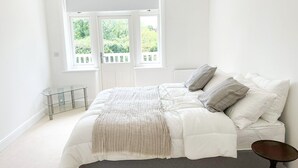 Room - Riverside Walks by Stay Focused SA (Maidenhead)