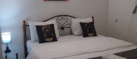 1 Schlafzimmer, Bügeleisen/Bügelbrett, kostenloses WLAN