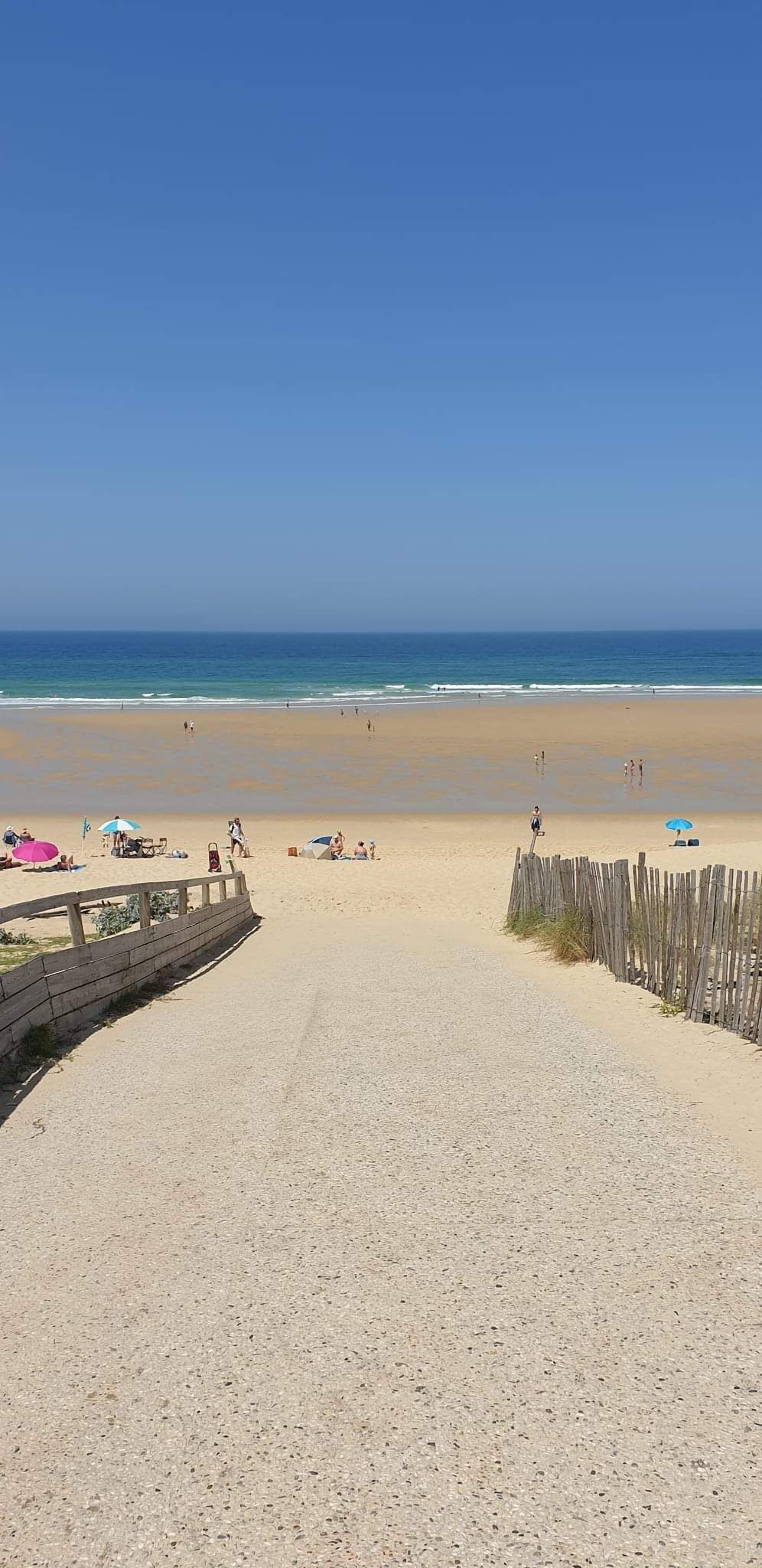 Beach nearby, sun loungers