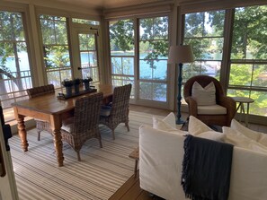 Interior - Perfect lake property for Clemson Game Day! (Seneca)