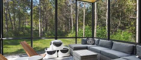 المنشأة من الداخل