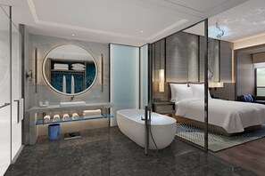 Down comforters, minibar, in-room safe, individually decorated - Renaissance Changzhou Wujin Hotel (Changzhou)