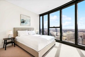 1 bedroom, iron/ironing board, WiFi, bed sheets - 52nd Floor with Panoramic Views of Brisbane City (Brisbane City)