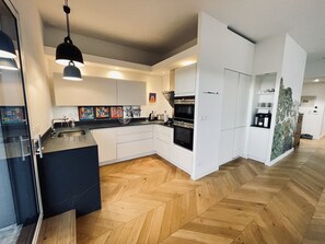 Fridge, microwave, oven, dishwasher