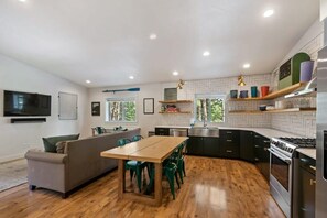 Fridge, microwave, oven, stovetop - Timberland Perch |  Contemporary Lake Living (Hauser)