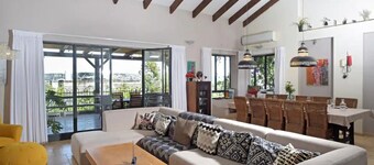 Dream House in Shoresh