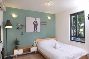 5 bedrooms, desk, WiFi - Dream House in Shoresh (שורש)