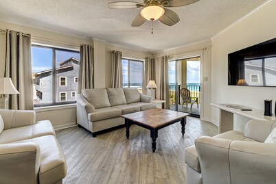 Oceanfront Balcony Views, Pool,  STEPS to Beach, Restaurants, Shops