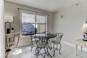Dining - Ocean Views, Balcony, Pool,  STEPS to Beach Restaurants Shops (Wrightsville Beach)