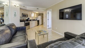 TV - Ocean Views, Balcony, Pool,  STEPS to Beach Restaurants Shops (Wrightsville Beach)