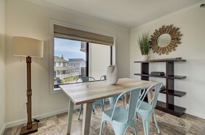 Dining - Ocean Views, Balcony, Pool,  STEPS to Beach Restaurants Shops (Wrightsville Beach)