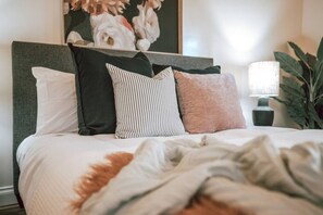 1 bedroom, iron/ironing board, WiFi, bed sheets - Olinda Sunset Rise Apartment - Amazing Views (Olinda)