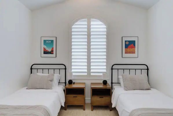 3 bedrooms, iron/ironing board, travel crib, free WiFi