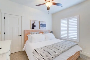 3 bedrooms, iron/ironing board, travel cot, free WiFi