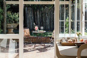 Superior Double Room | Teres/patio