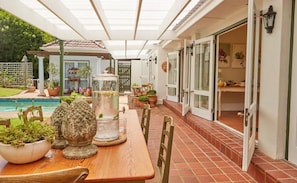 Termasuk sarapan Eropah setiap hari