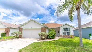 House (544 Fairways Lake Estate) | Exterior