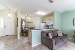 獨棟房屋 (544 Fairways Lake Estate) | 外觀