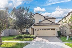 House (1414 Champions Gate) | Exterior - 1414 Champions Gate (Davenport)