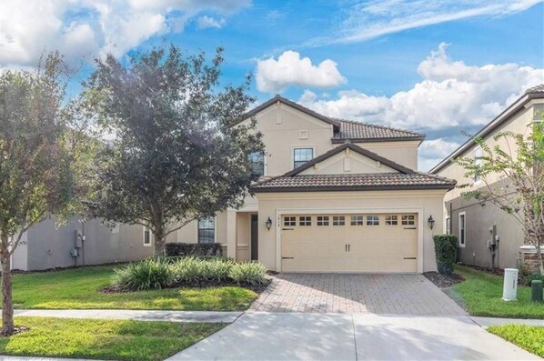 Casa (1414 Champions Gate) | Exterior