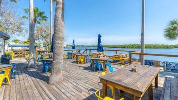 Apartment (436 Little Harbor) | Exterior