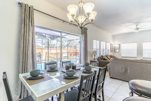 Apartment (4552 Bella Vida 2) | Exterior