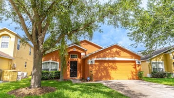 Casa (17637 Silver Creek) | Exterior
