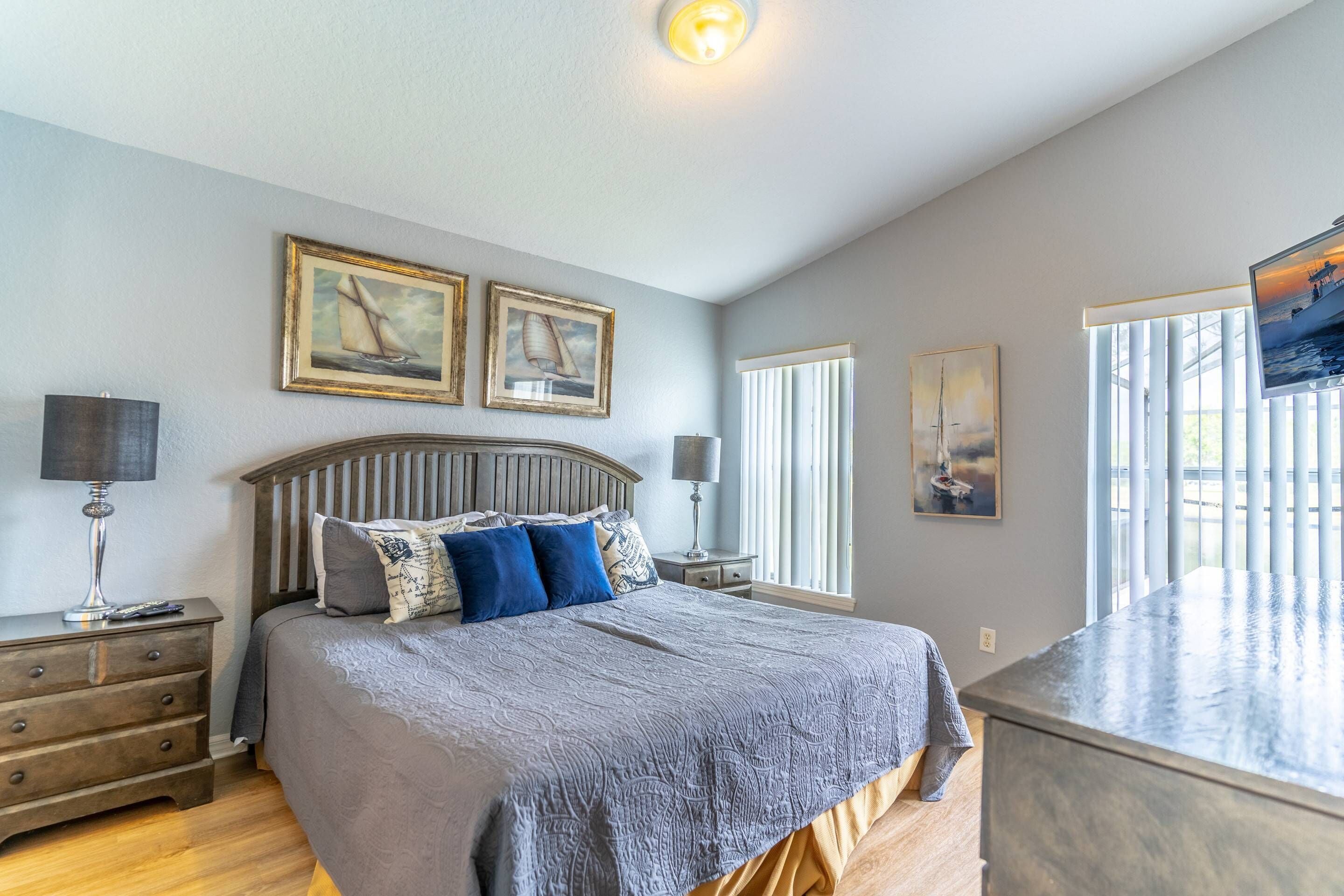 House (17637 Silver Creek) | Exterior