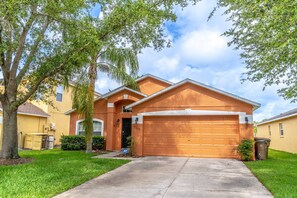 獨棟房屋 (17637 Silver Creek) | 外觀