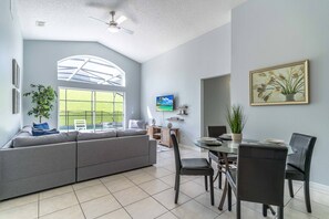 Hus (8638 Emerald Island) | Eksteriør