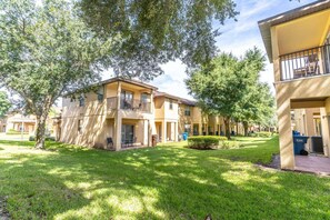 Apartment (222 Regal Palms) | Exterior