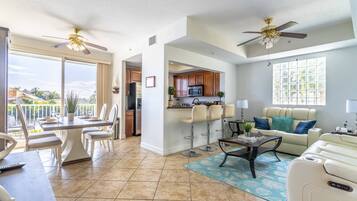 Apartment (601 Little Harbor) | Bahagian luar