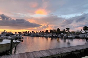 Apartment (464 Little Harbor) | Exterior