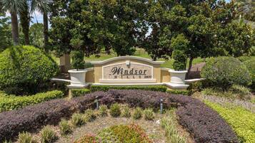 Condo (2821 Windsor Hills) | Exterior