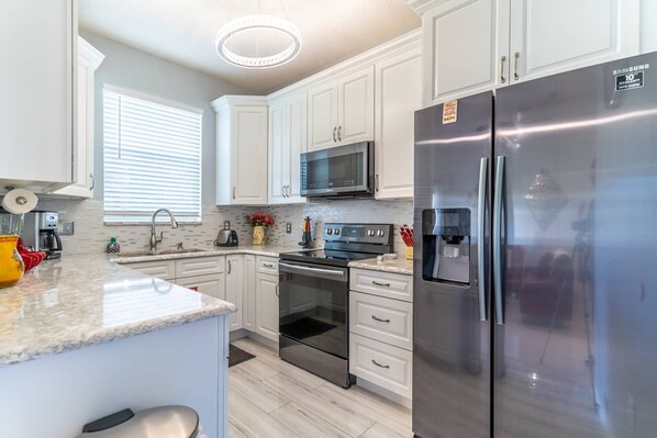 Departamento (528 Regal Palms) | Exterior