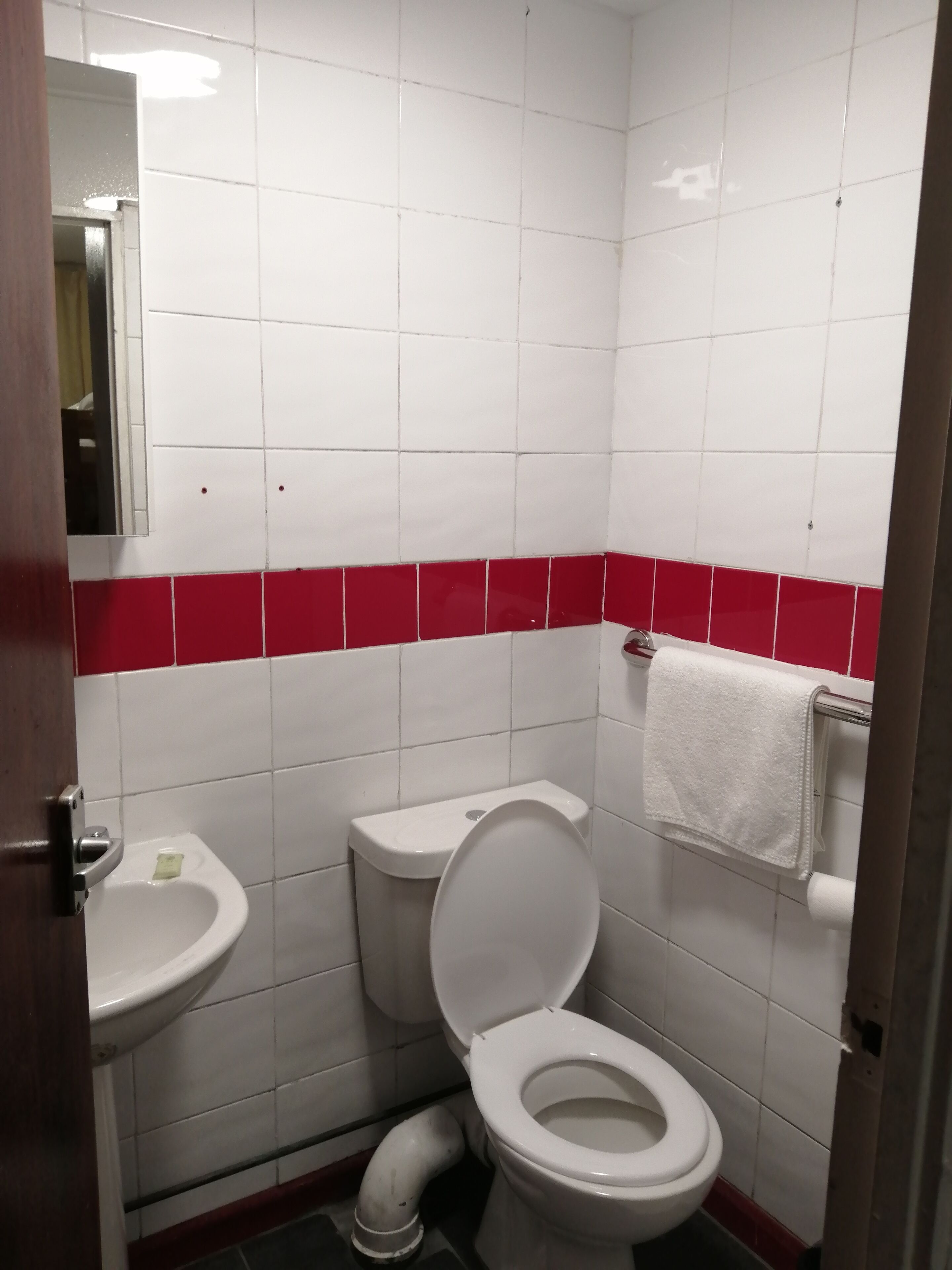 Traditional Quadruple Room | Bathroom | Shower, rainfall showerhead, towels, soap