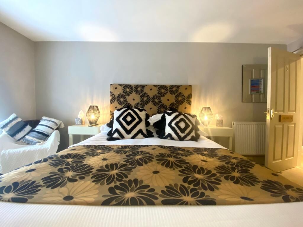 Phòng đôi Premium | Bộ trải giường bằng vải cotton Ai Cập, bộ đồ giường cao cấp 