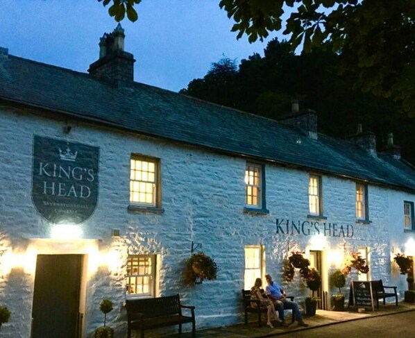 Front of property - The King's Head (Kirkby Stephen)