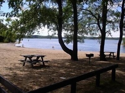 Adirondack 503