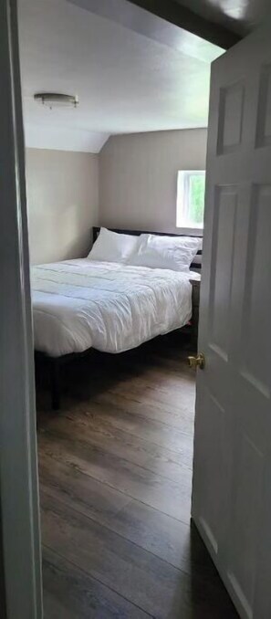3 quartos, escrivaninha, Wi-Fi de cortesia, roupa de cama