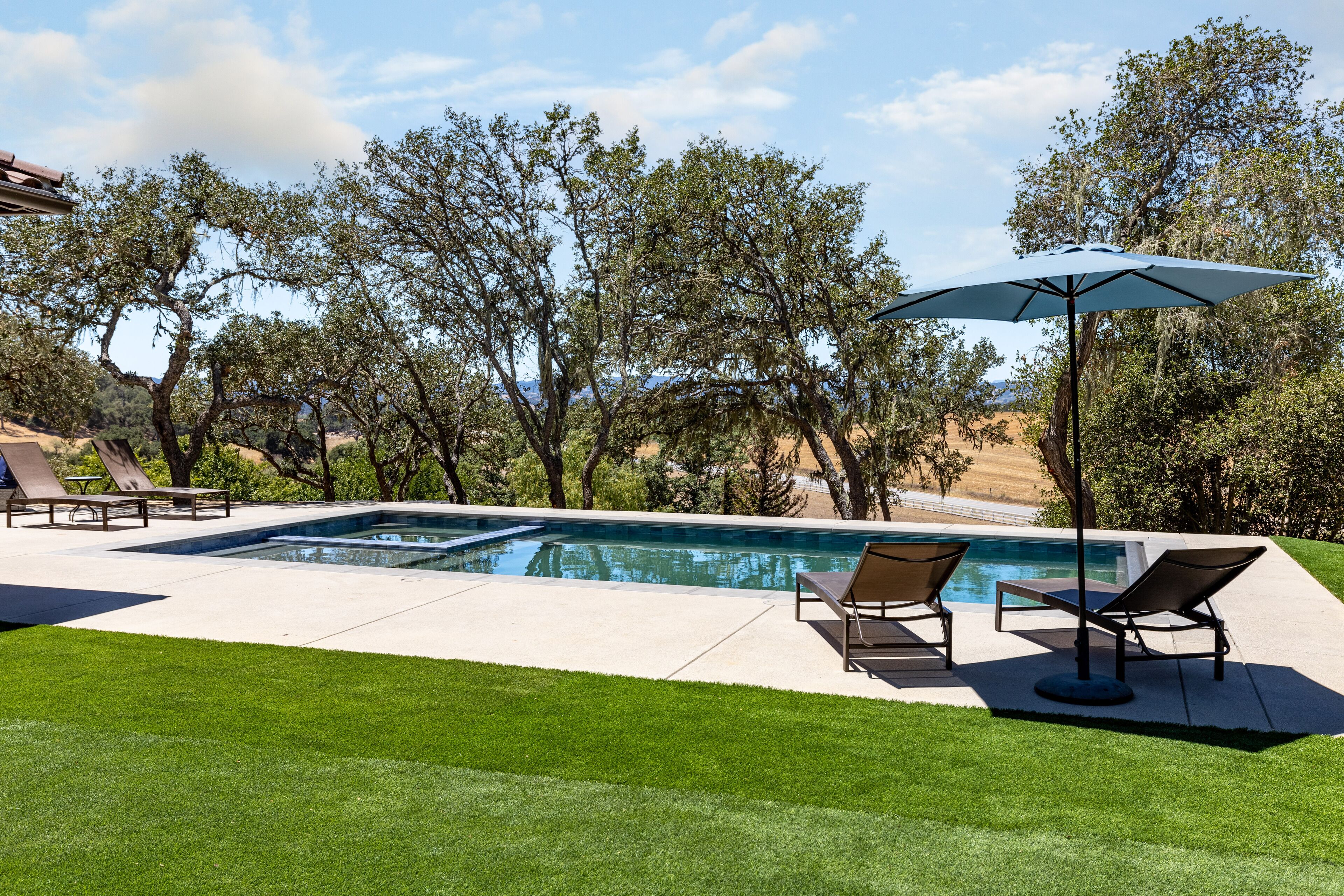 Bear and Rose Luxury - Wine Country Villa