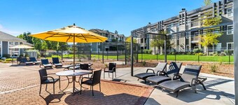 Comfortable 2BR Apt with Pool, Hot Tub, and Fitness Center, Close to Hill AFB